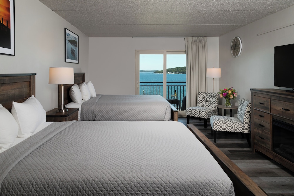 Harbor Shores on Lake Geneva - photo 33
