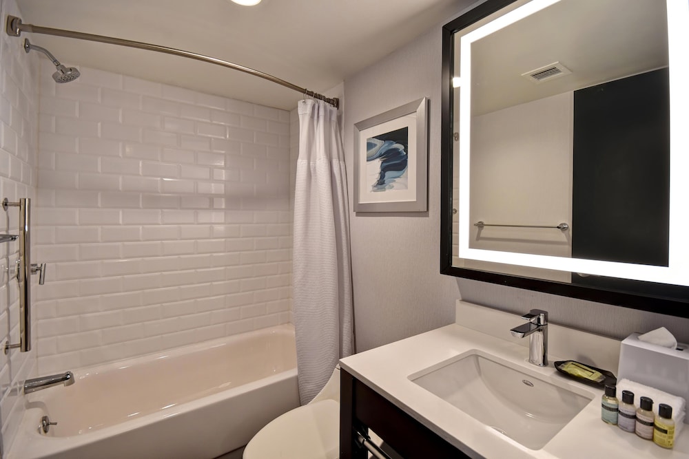 Four Points by Sheraton Boston Newton - photo 26