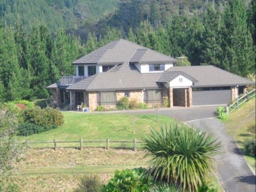 Ohuka Place Homestay — 5-Star Luxury Hotel in Whitianga, New Zealand