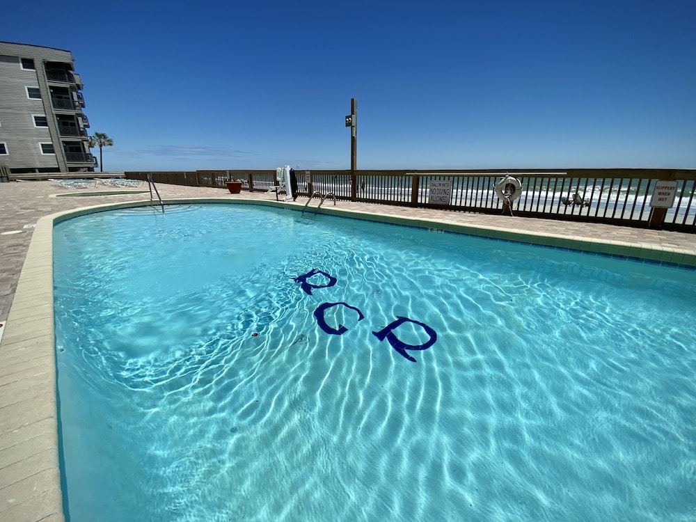 Royal Garden Resort 105 2 Bedroom Condo by RedAwning - photo 9