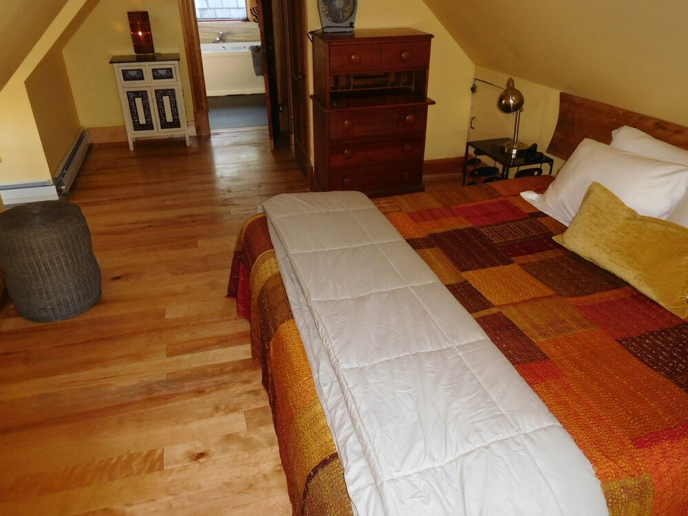Mt. Philo Inn - photo 10