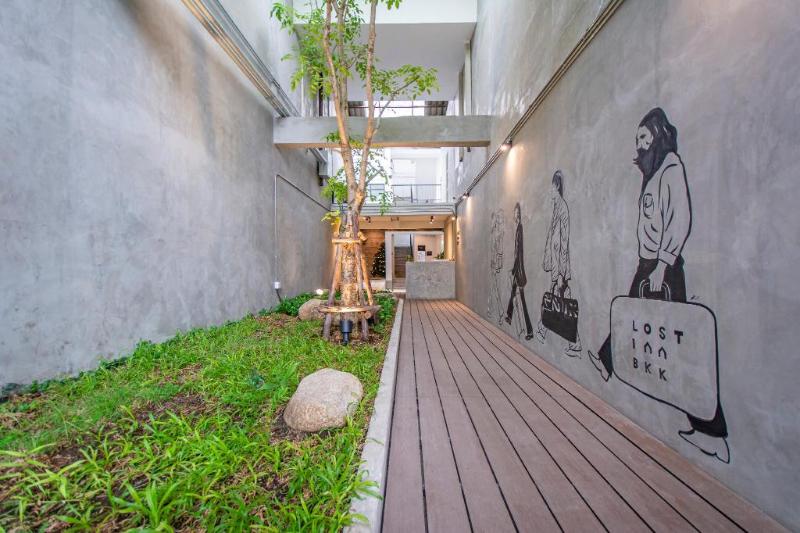 Lost Inn Bkk