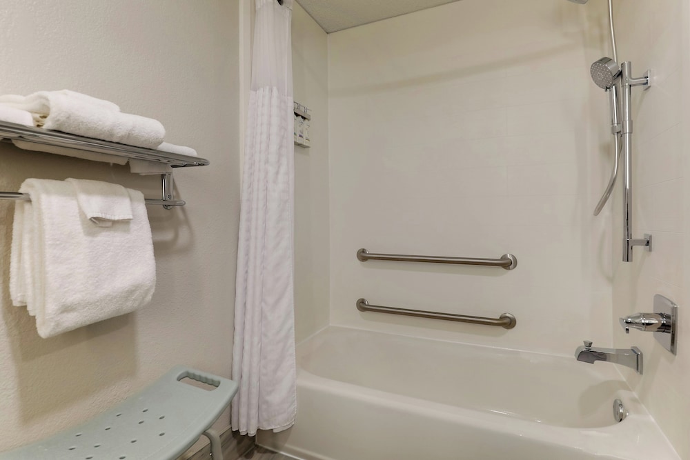 Holiday Inn Express Nicholasville by IHG - photo 32