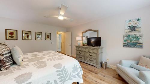 7805 Centre Court - photo 16