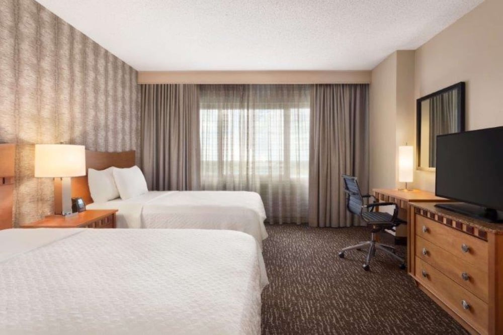 Embassy Suites Northwest Arkansas Hotel Spa & Convention - photo 22