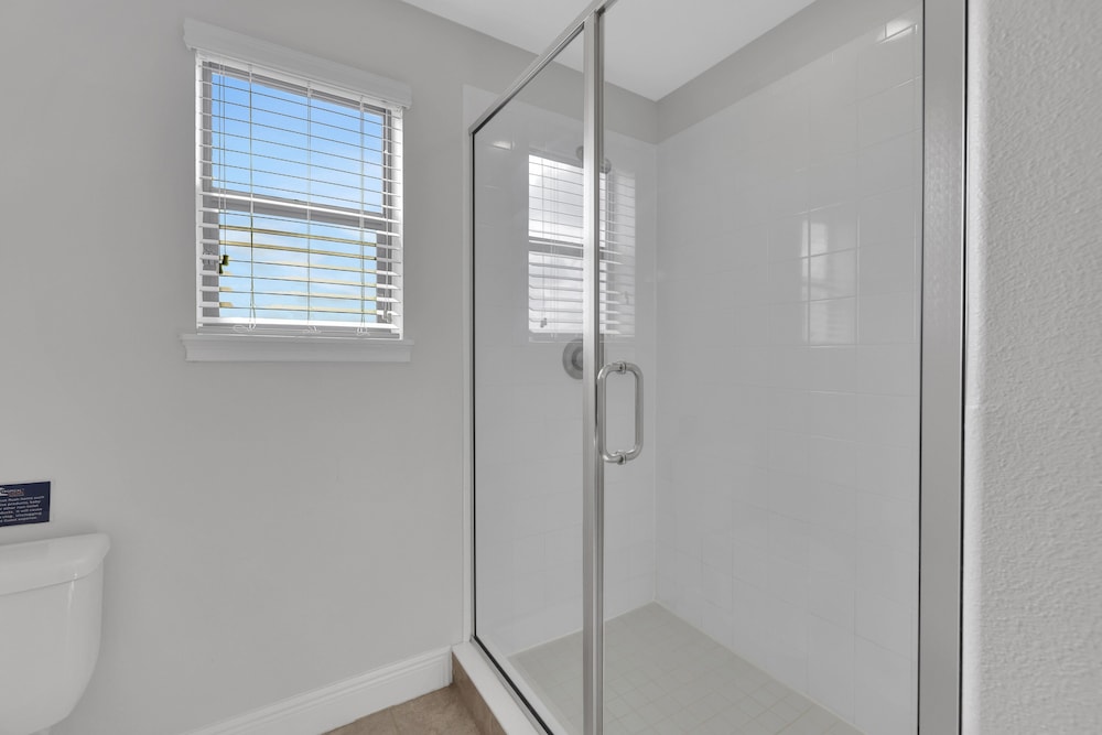 Balmoral Resort 166kb 4 Bedroom Home by RedAwning - photo 23