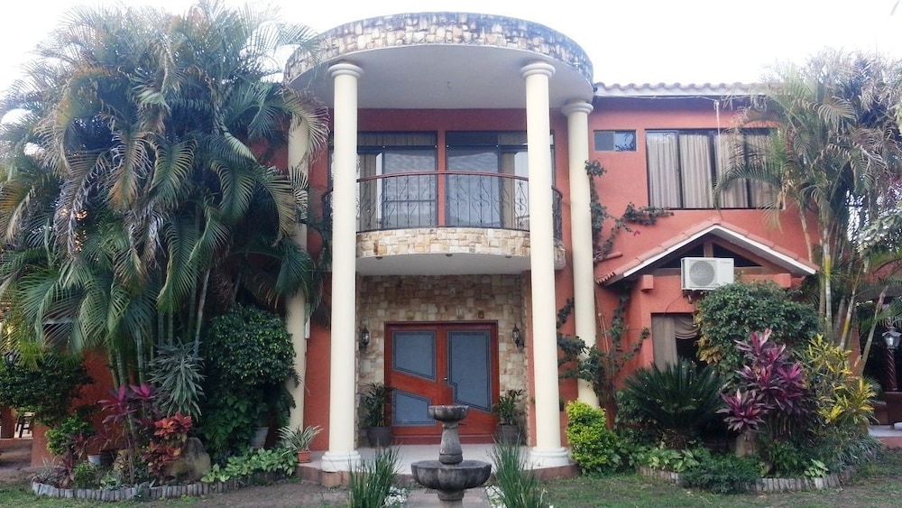 Hotel Boutique La Casona in Camiri, Bolivia