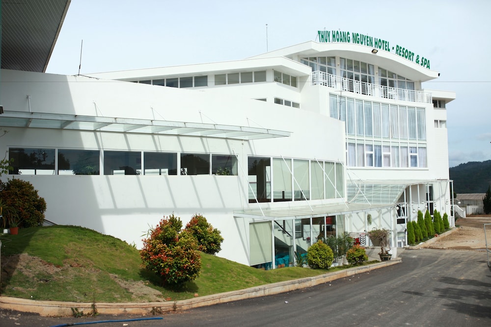 Thuy Hoang Nguyen Resort & Spa — 4-Star Luxury Hotel in Da Lat, Vietnam