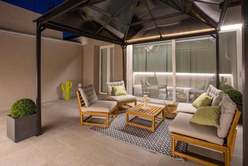 Car.Ma comfy rooms — 4-Star Luxury Hotel in Porto Sant'elpidio, Italy