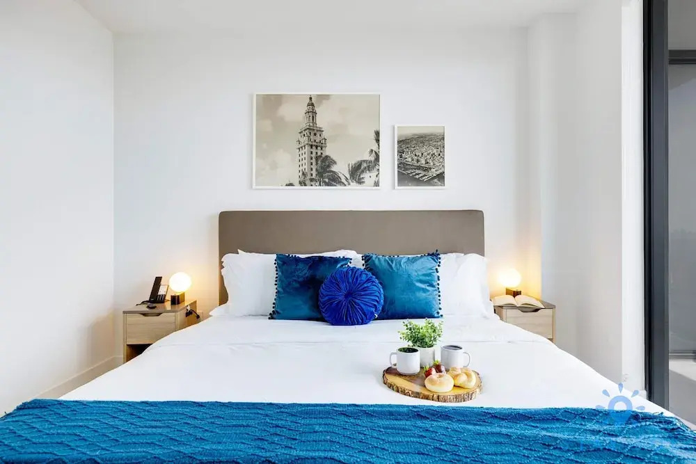 Chic Downtown City Views Gym & Pool — 4-Star Luxury Hotel in Miami, United States