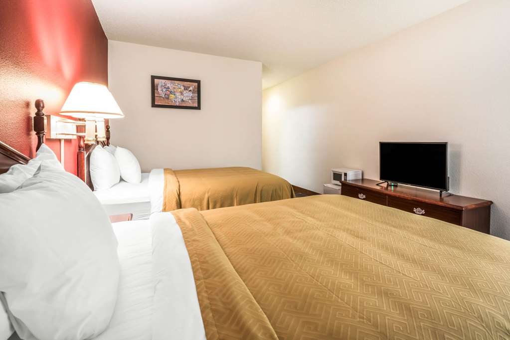 Quality Inn Redgranite - photo 16