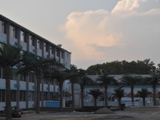 California Palms Hotel & Suites - photo 6