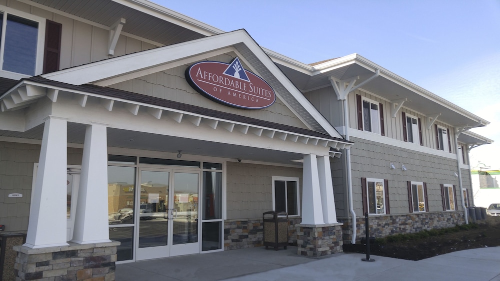 Affordable Suites Of America Portage — hotel in Portage