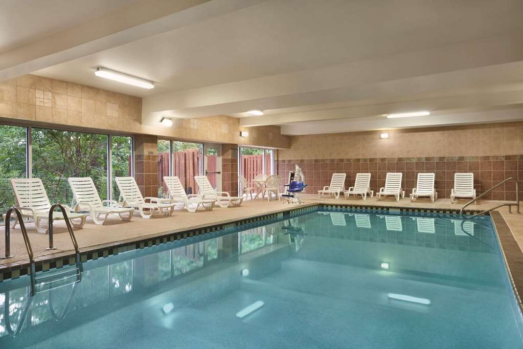 Country Inn & Suites by Radisson Newnan GA - photo 10