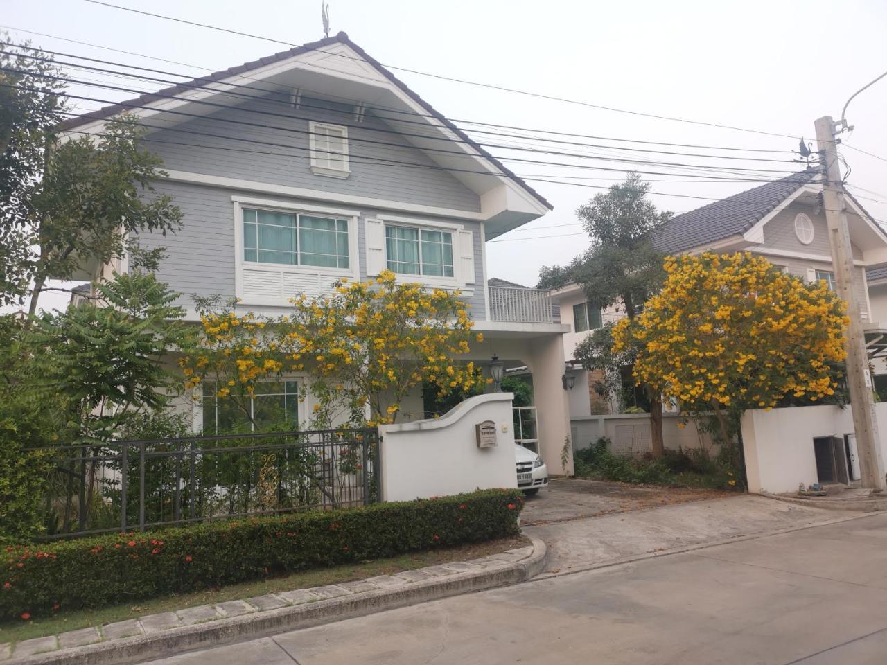 Wanaleesirisuvarnaphumihouse — Lat Krabang