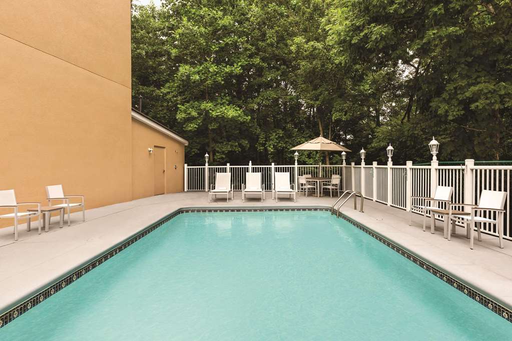 Country Inn & Suites by Radisson Lawrenceville near Northside Hospital Gwinnett - photo 16