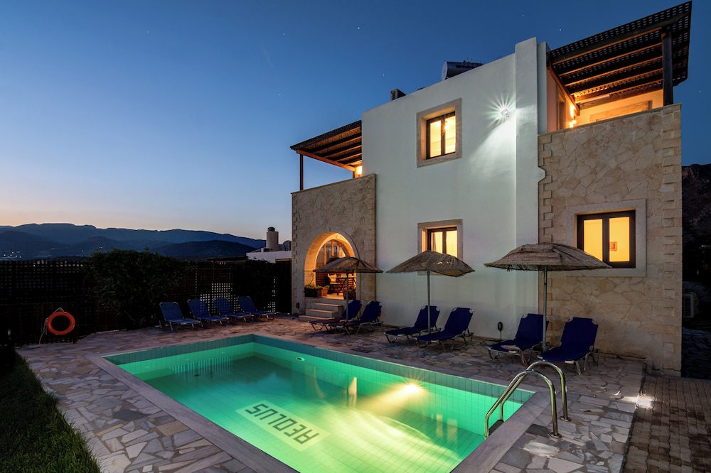 Crete Essence Villas Lagkada — 4-Star Luxury Hotel in Sitia, Greece