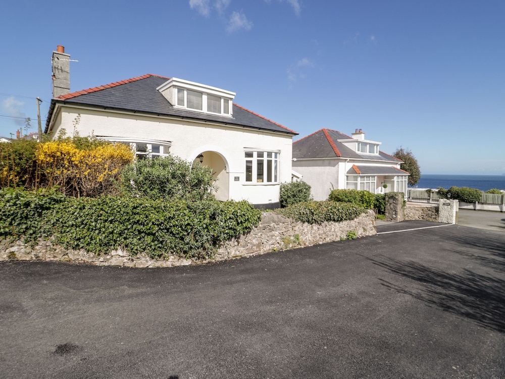 The Nook — 4-Star Luxury Hotel in Benllech, United Kingdom