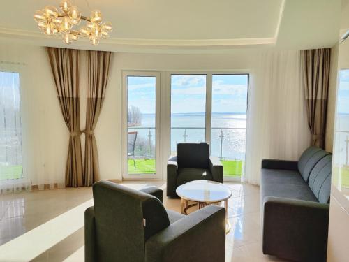 Royal Martin's Apartment — 4-Star Luxury Hotel in Keszthely, Hungary