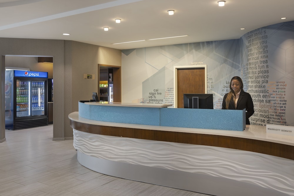 SpringHill Suites by Marriott Newark Liberty International - photo 2