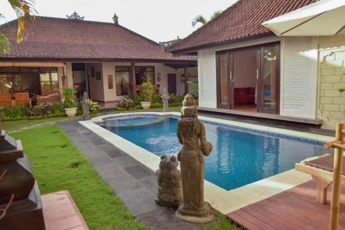 Tegal Uma Seminyak by Maha Bali in Seminyak, Indonesia