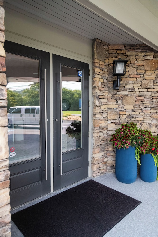 Twin Mountain Inn & Suites - photo 85