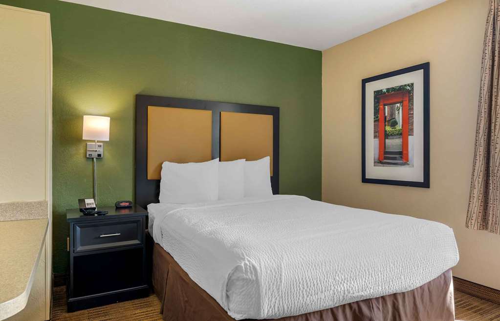 Extended Stay America Suites Chicago Gurnee - photo 10