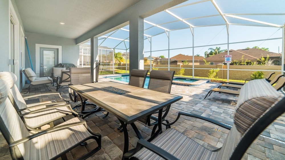 Grhmvd1688 Champions Gate Resort 6 Bed 6 Baths House — 4-Star Luxury Hotel in Davenport, United States