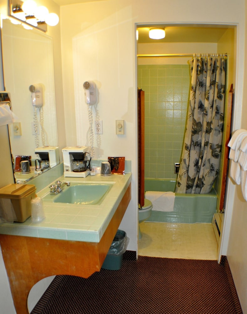 Uptown Inn - photo 22