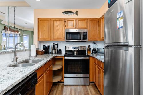 Highridge Court 08 with Wintergreen Advantage — Roseland — photo 5