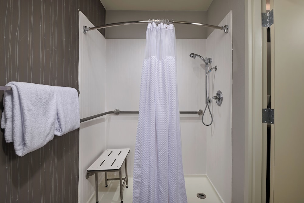 Courtyard by Marriott Harrisonburg - photo 17