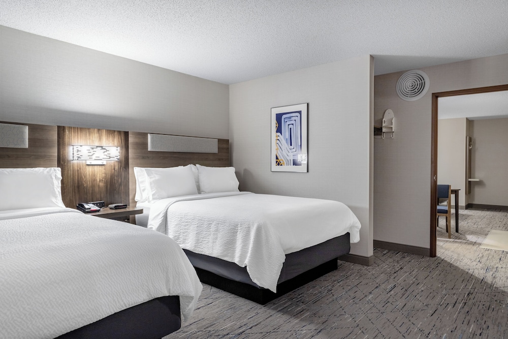 Holiday Inn Express & Suites Vadnais Heights by IHG - photo 22