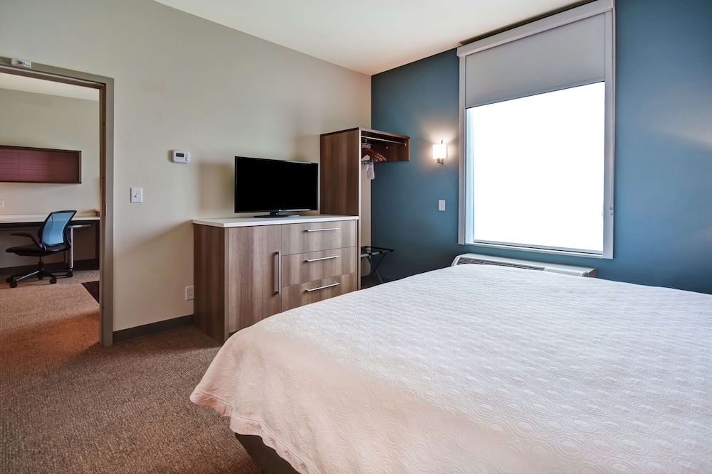 Home2 Suites by Hilton Springfield North - photo 6