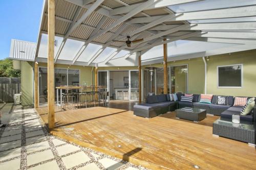Modern Oasis - last minute hotel in Point Lonsdale