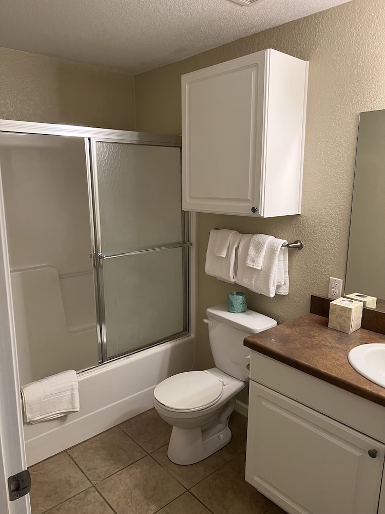 Washburn Hotel Suites - photo 27