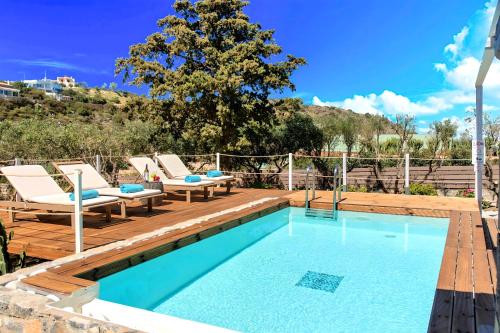 Cretan Lodge Heated Pool — 4-Star Luxury Hotel in Agios Nikolaos, Greece
