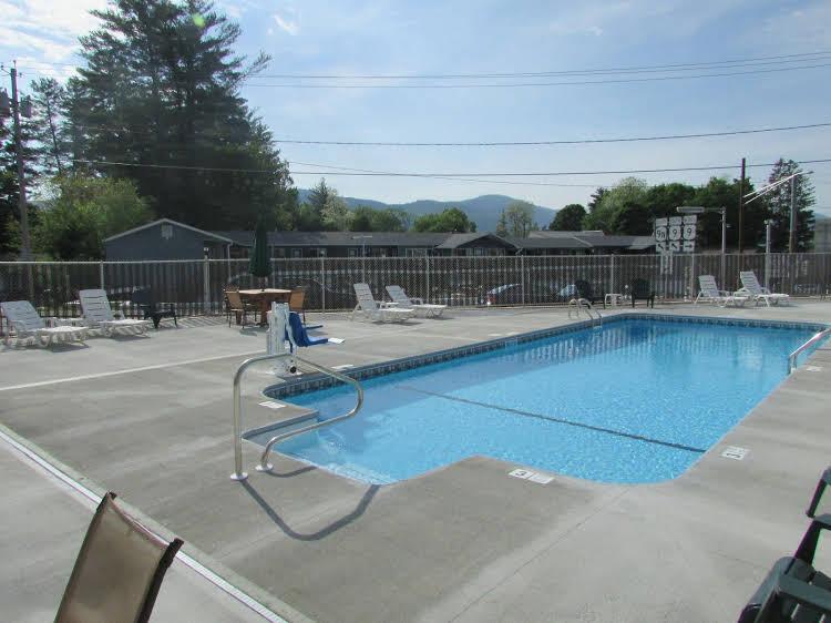 The Lake George Inn - photo 3
