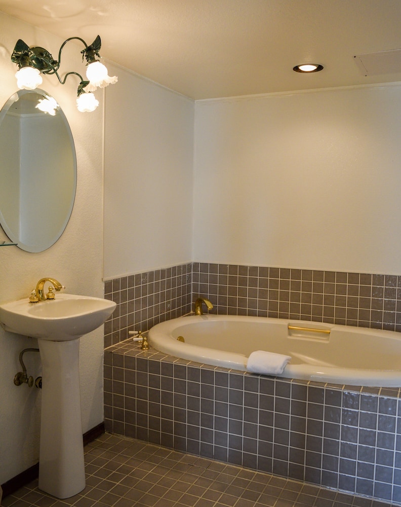 Wharf Master's Inn - photo 49
