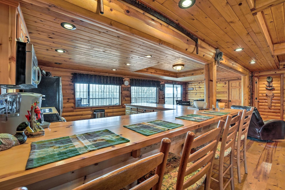 Rustic Cabin in Roaring River State Park - photo 8