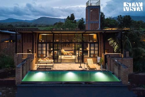 StayVista at Rustic Haven with Pvt Pool Gazebo & Indoor Outdoor Game in Satara, India