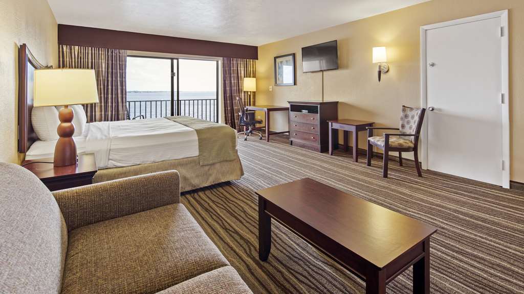Best Western Fort Myers Waterfront - photo 12