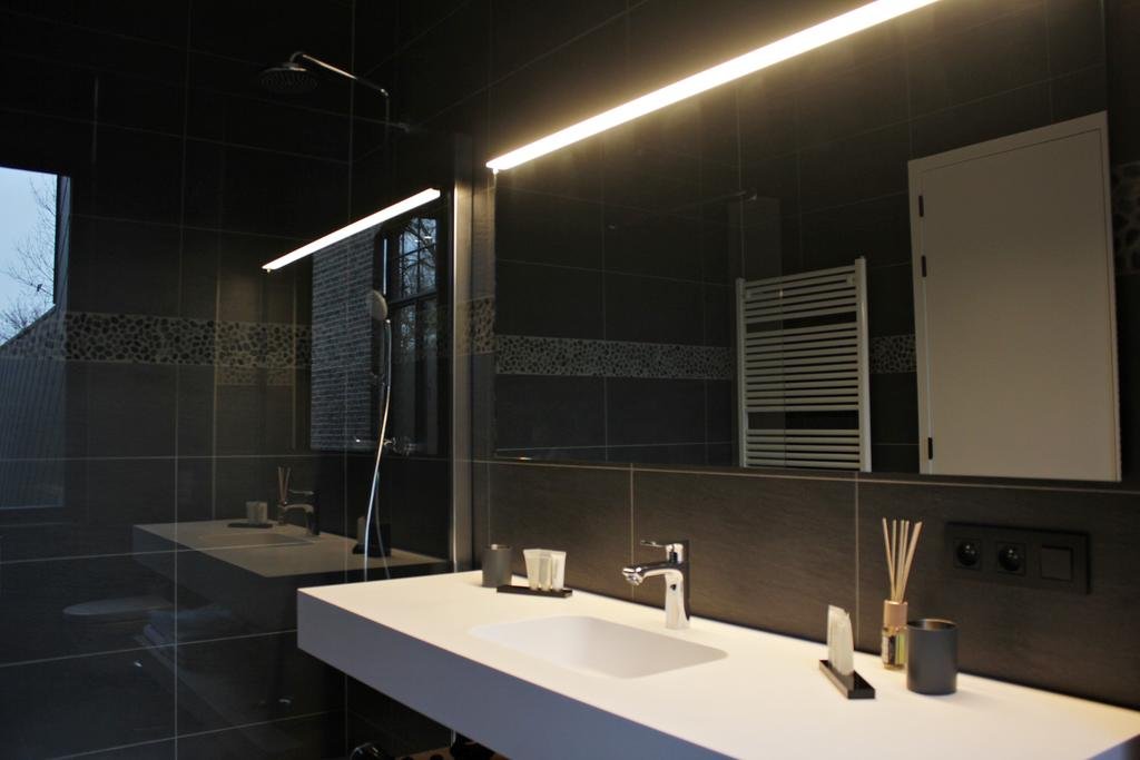 B&B Vienna — 4-Star Luxury Hotel in Lokeren, Belgium