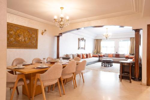 Large & Comfy 3 bedrooms in Casablanca Center — 4-Star Luxury Hotel in Casablanca, Morocco