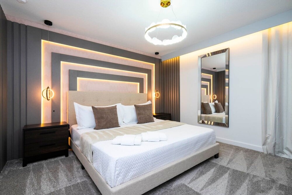 Ultimate Luxury Retreat star Wars Game Room More - photo 42
