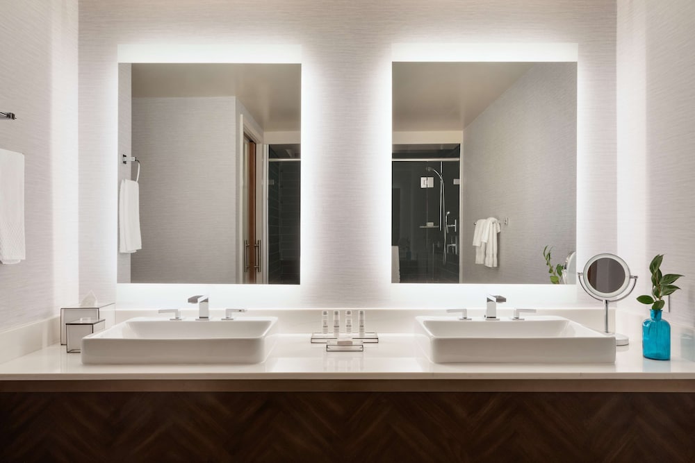 Carte Hotel San Diego Downtown Curio Collection by Hilton - photo 26