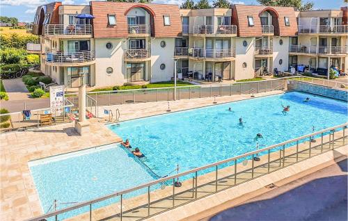 2 Bedroom Awesome Apartment In Bredene — 4-Star Luxury Hotel in Bredene, Belgium