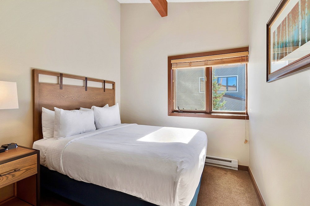 Gold Point Resort Breckenridge by Vacatia - photo 15