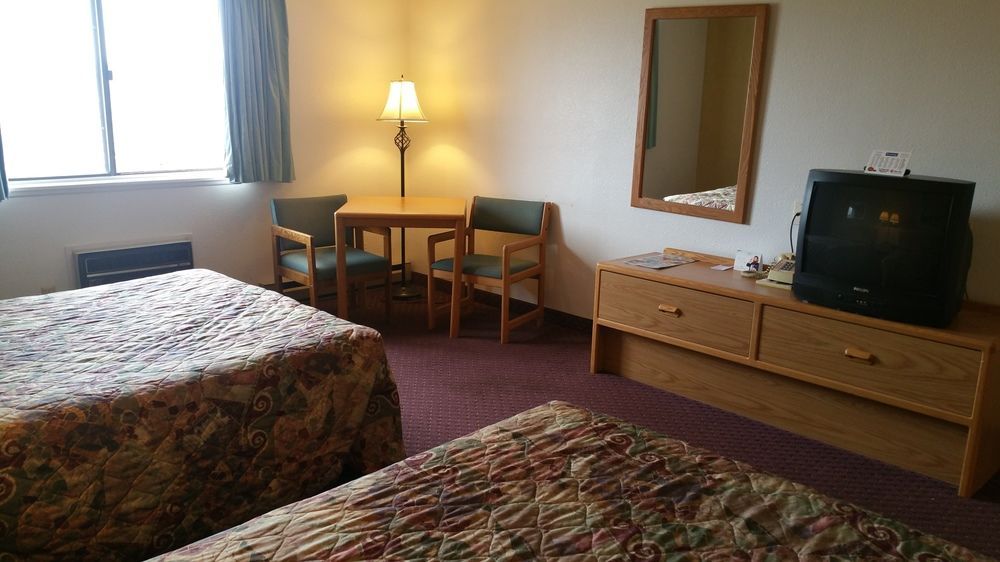 Travelodge by Wyndham Deer Lodge Montana - photo 13