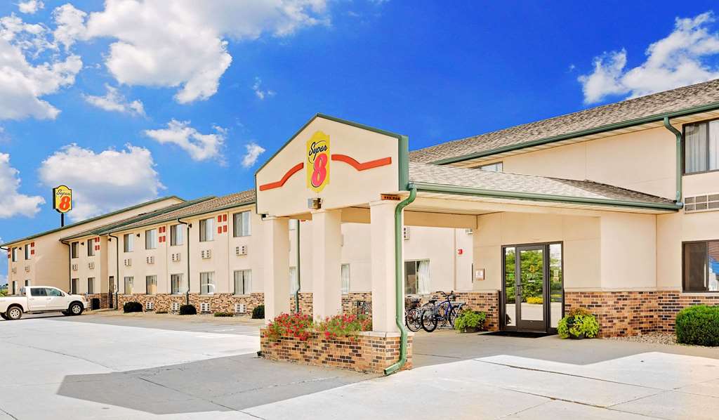 Super 8 by Wyndham St. James - photo 3