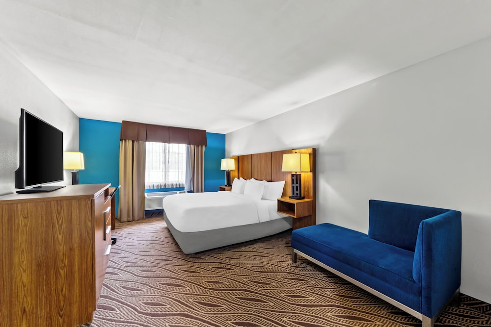 Quality Inn & Suites San Antonio Airport Stone Oak - photo 6